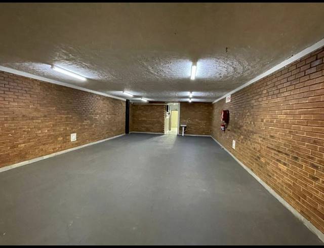 INDUSTRIAL PROPERTY TO RENT IN HENNOPSPARK